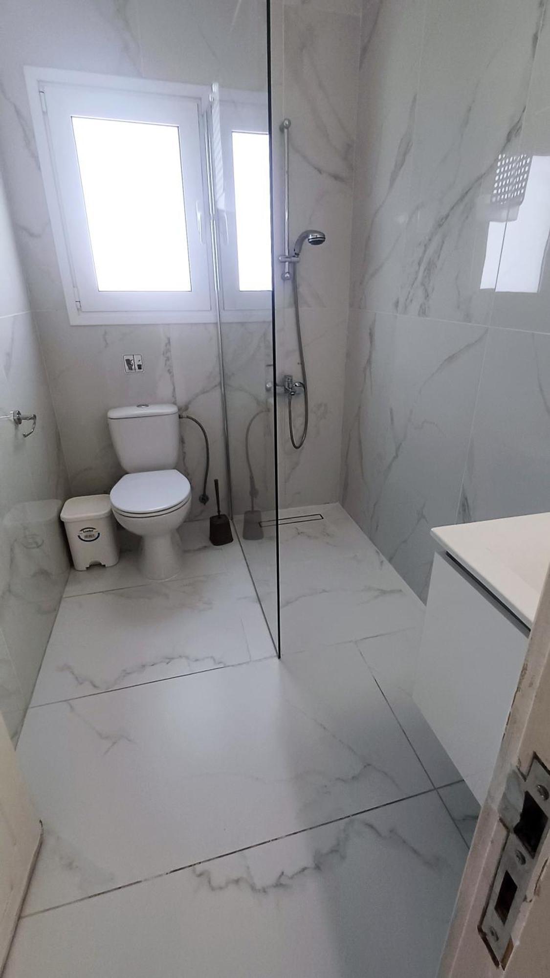 Modern 2bd Near Mall- Internet 1gbps Apartment