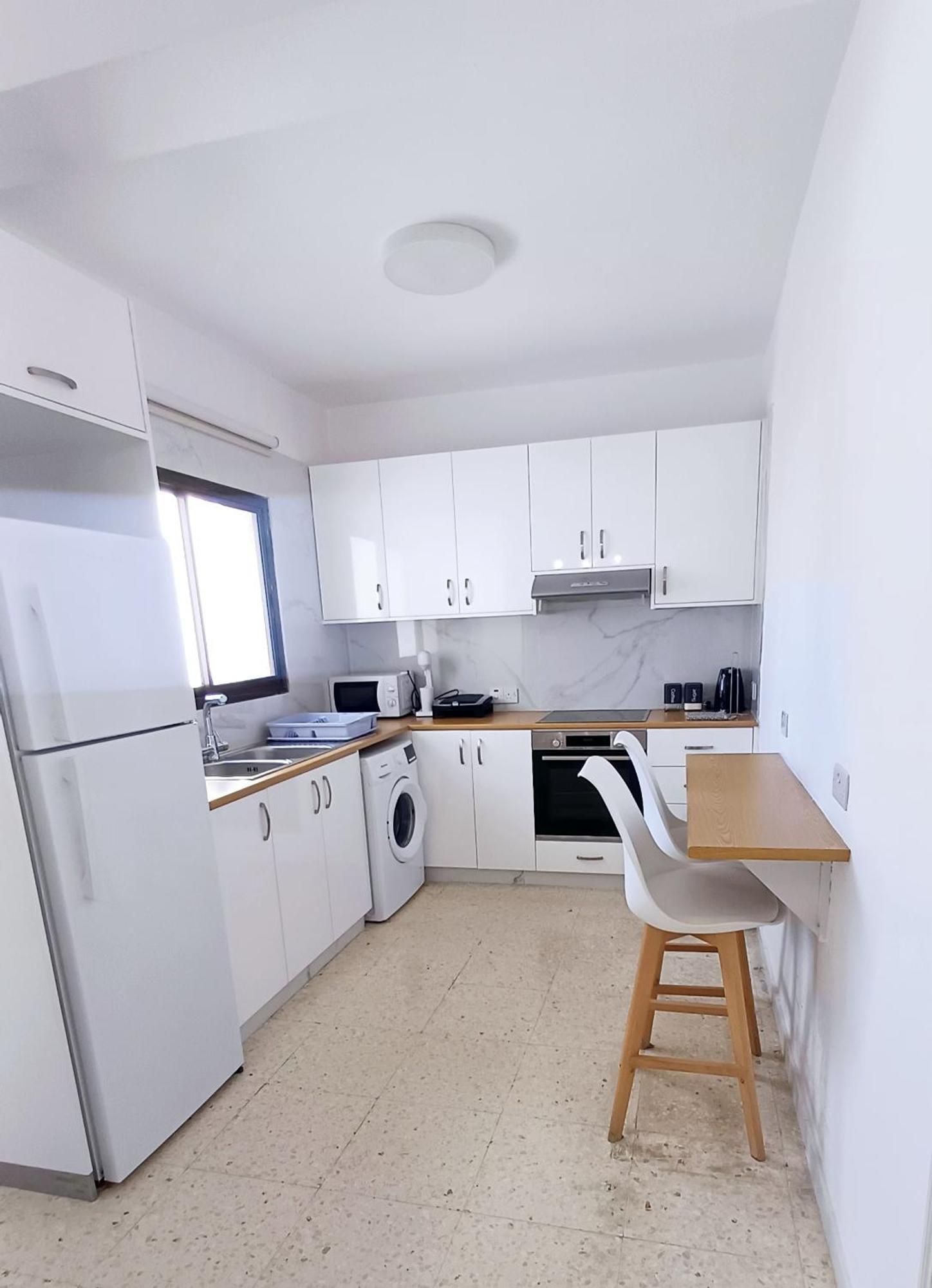 Modern 2bd Near Mall- Internet 1gbps Apartment *